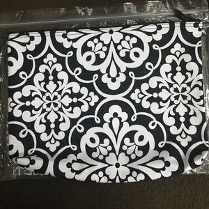Thirty one large zipper pouch